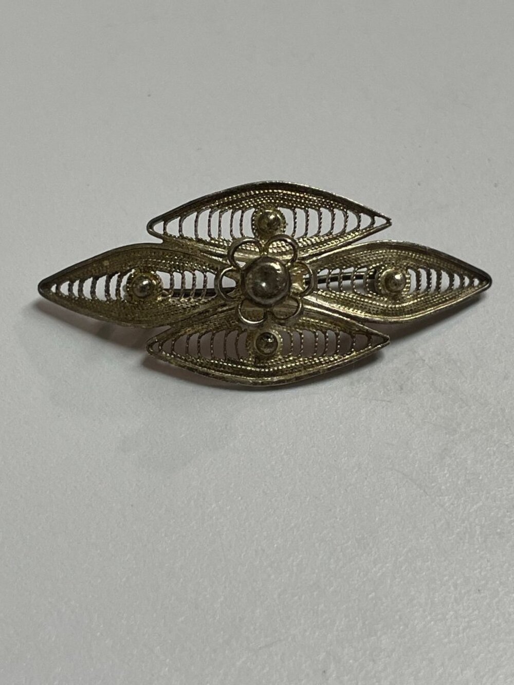 Vintage Signed 925 sterling silver filigree brooch